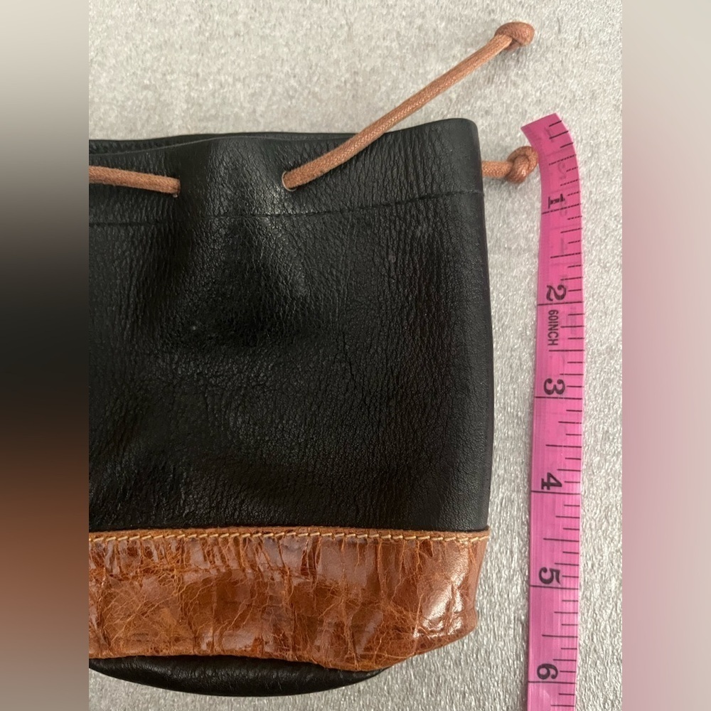 VTG Furla Black and Tan Mini Leather Pouch Wrislet - Picture 7 of 8